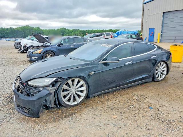 2013 Tesla Model S მანქანა იყიდება აუქციონზე, vin: 5YJSA1CN6DFP15634, აუქციონის ნომერი: 54160696