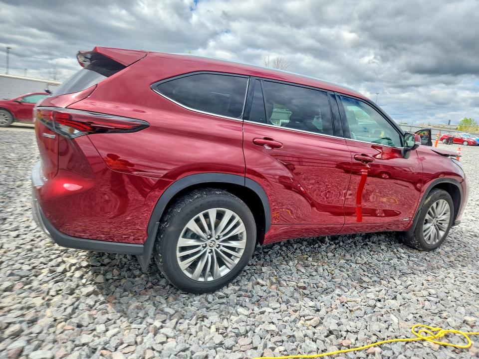 53978116 :رقم المزاد ، 5TDEBRCH2RS614175 vin ، 2024 Toyota Highlander Hybrid مزاد بيع