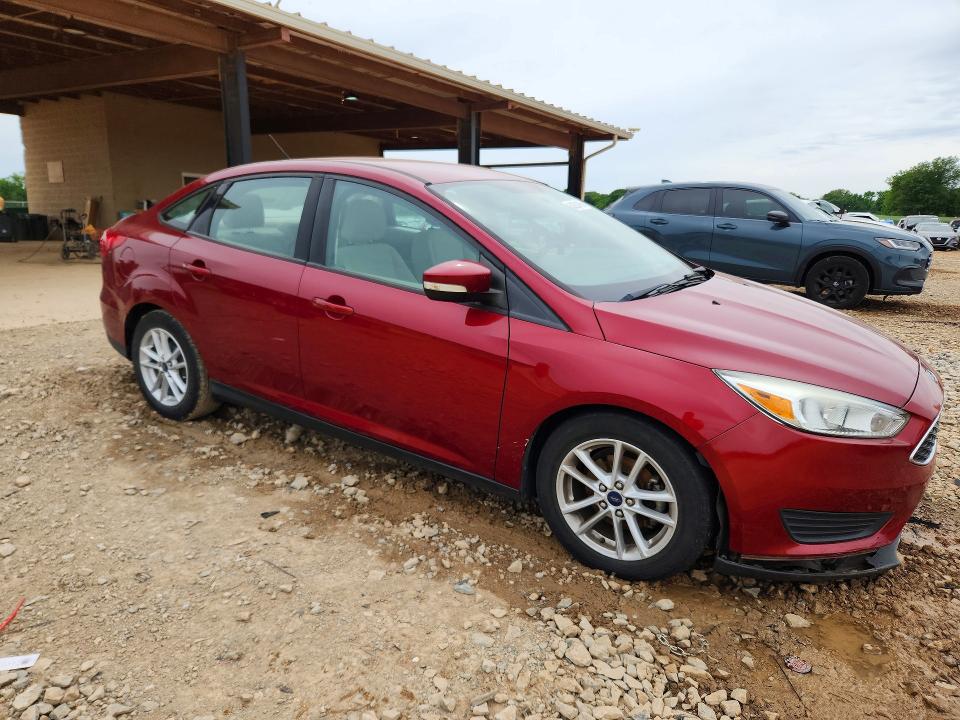 52224896 :رقم المزاد ، 1FADP3F20FL285920 vin ، 2015 Ford Focus مزاد بيع