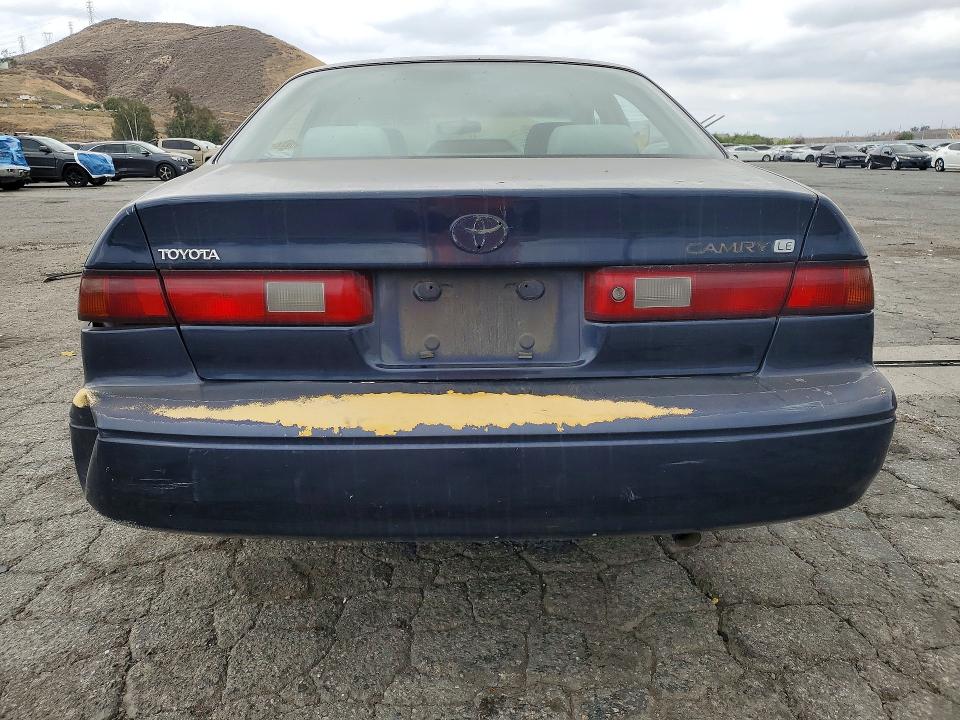 1998 Toyota Camry მანქანა იყიდება აუქციონზე, vin: JT2BG22K9W0130858, აუქციონის ნომერი: 55058756