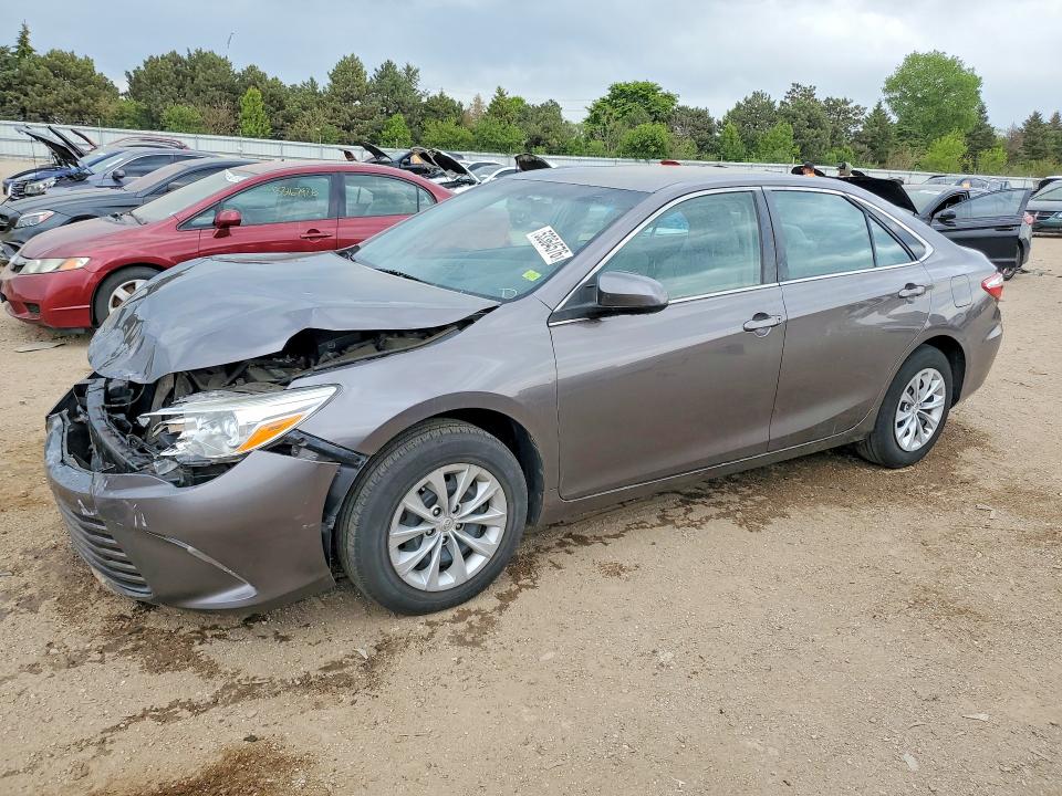 53364576 :رقم المزاد ، 4T1BF1FK8HU792436 vin ، 2017 Toyota Camry مزاد بيع