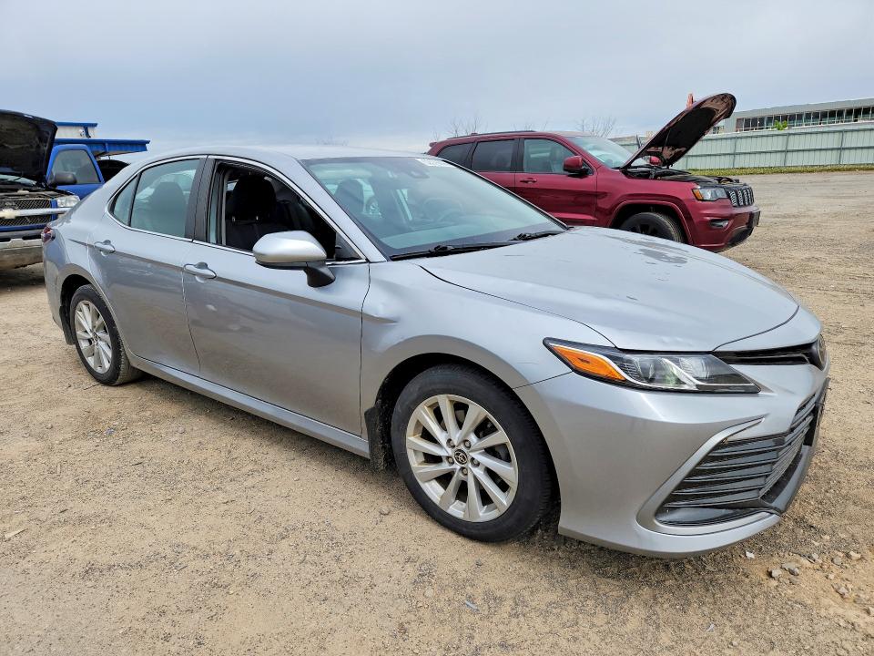 Продажа на аукционе авто 2022 Toyota Camry, vin: 4T1C11AK9NU686597, номер лота: 52376996