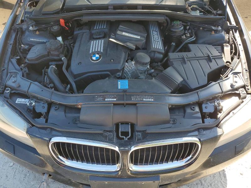 54121546 :رقم المزاد ، WBAPK5C50AA652977 vin ، 2010 Bmw 328 مزاد بيع