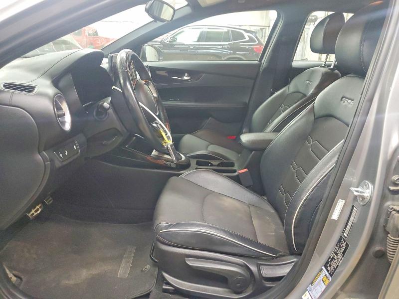 54094046 :رقم المزاد ، 3KPF54AD1NE508612 vin ، 2022 Kia Forte مزاد بيع