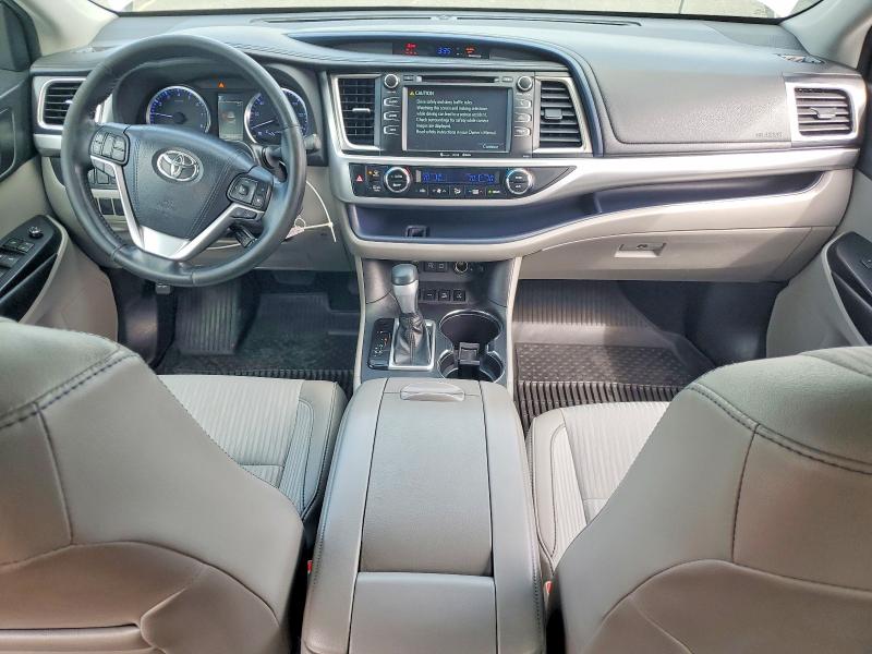 2018 Toyota Highlander მანქანა იყიდება აუქციონზე, vin: 5TDBZRFH3JS865513, აუქციონის ნომერი: 51778696