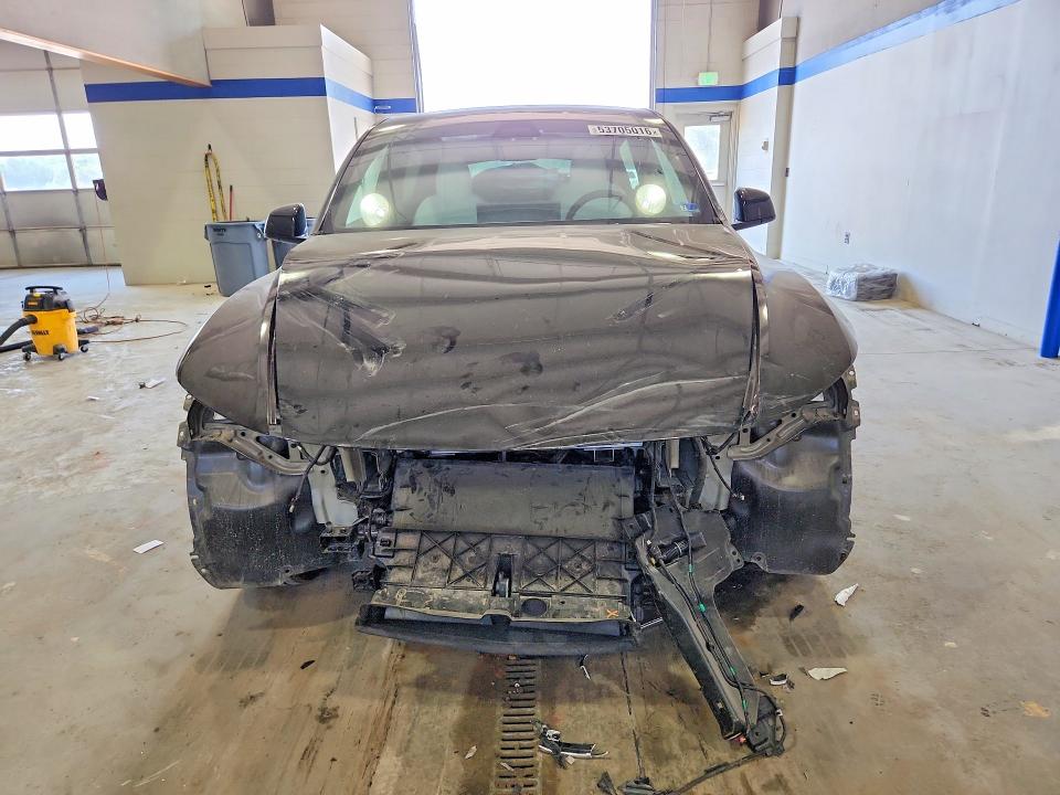 Продаж на аукціоні авто 2026 Tesla Model Y, vin: 7SAYGDEEXTA634450, номер лоту: 53705016