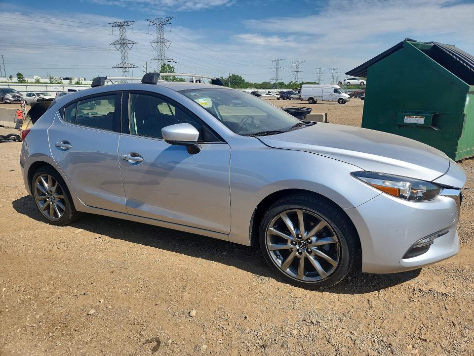 55122206 :رقم المزاد ، 3MZBN1L35JM160358 vin ، 2018 Mazda 3 مزاد بيع