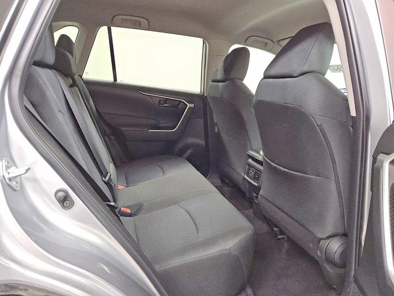 54108696 :رقم المزاد ، 2T3H1RFV3NC210703 vin ، 2022 Toyota Rav4 مزاد بيع