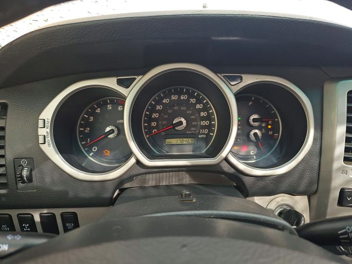 54537596 :رقم المزاد ، JTEBT17R058028704 vin ، 2005 Toyota 4runner مزاد بيع