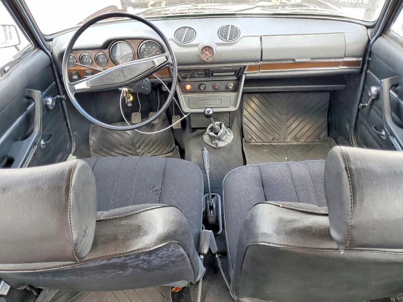 52069086 :رقم المزاد ، XTA210630J2012587 vin ، 1988 Lada Niva مزاد بيع