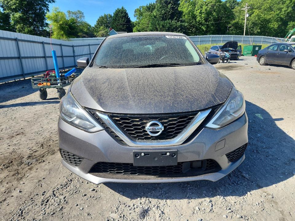 52327566 :رقم المزاد ، 3N1AB7AP4KY219512 vin ، 2019 Nissan Sentra مزاد بيع