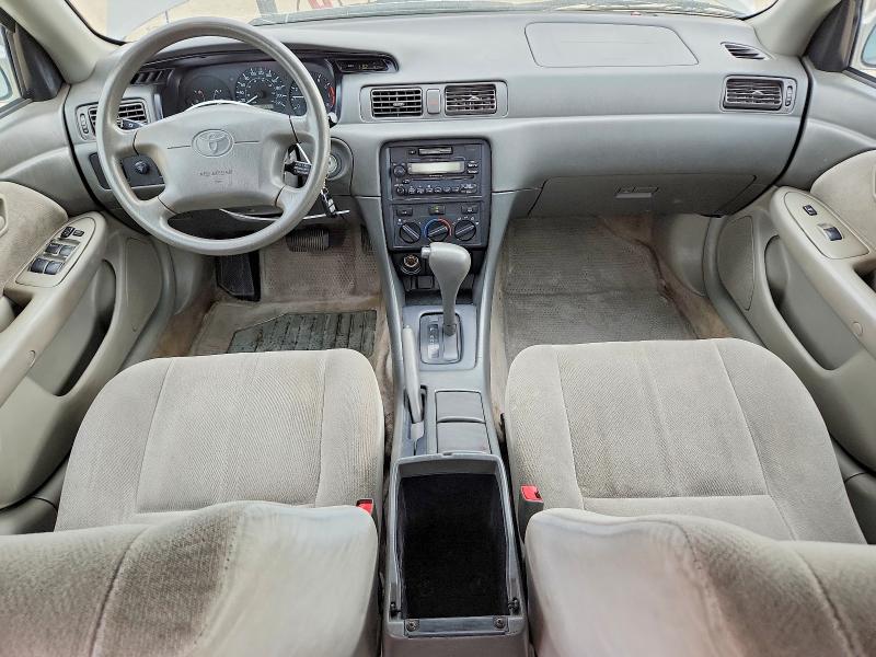 54718856 :رقم المزاد ، JT2BG22K7Y0411513 vin ، 2000 Toyota Camry مزاد بيع