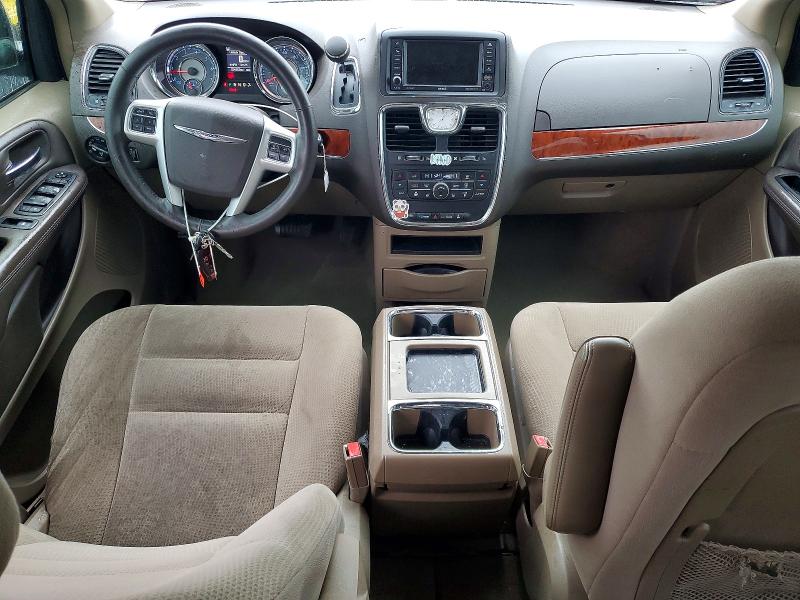 2015 Chrysler Town & Country მანქანა იყიდება აუქციონზე, vin: 2C4RC1BG9FR646084, აუქციონის ნომერი: 52368916