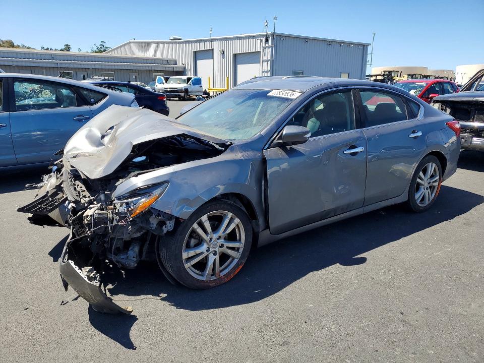 Продажа на аукционе авто 2017 Nissan Altima, vin: 1N4BL3AP6HC178606, номер лота: 52850536
