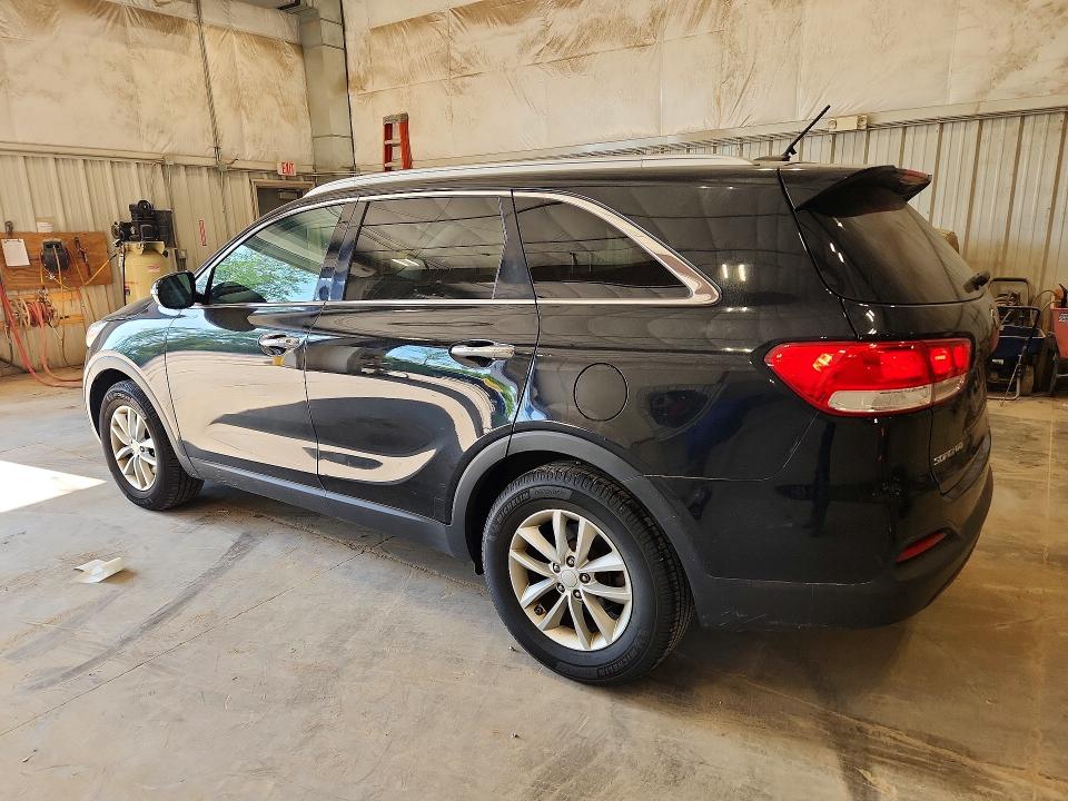 55192506 :رقم المزاد ، 5XYPG4A59HG196988 vin ، 2017 Kia Sorento مزاد بيع