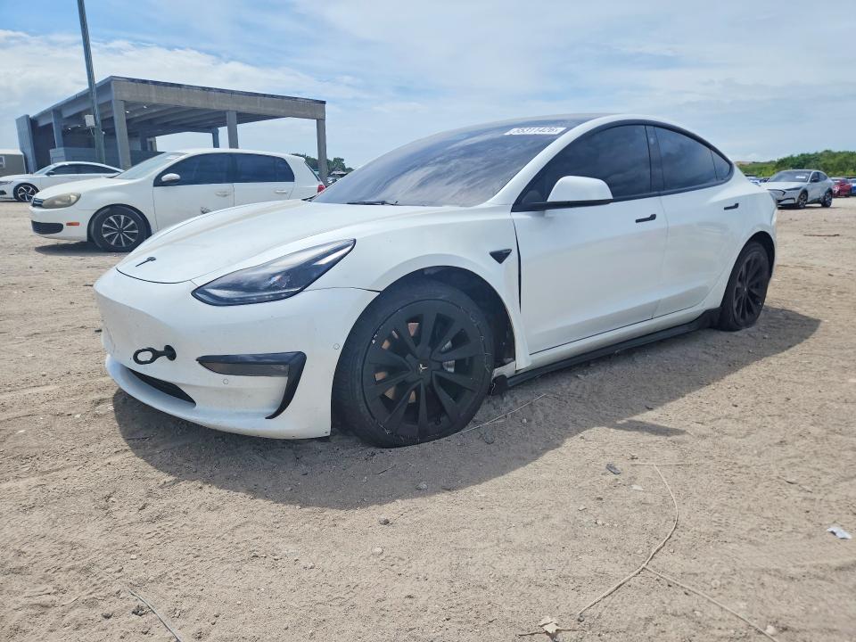 55311426 :رقم المزاد ، 5YJ3E1EBXNF187030 vin ، 2022 Tesla Model 3 مزاد بيع