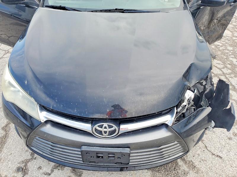 53703936 :رقم المزاد ، 4T4BF1FK3FR493262 vin ، 2015 Toyota Camry مزاد بيع