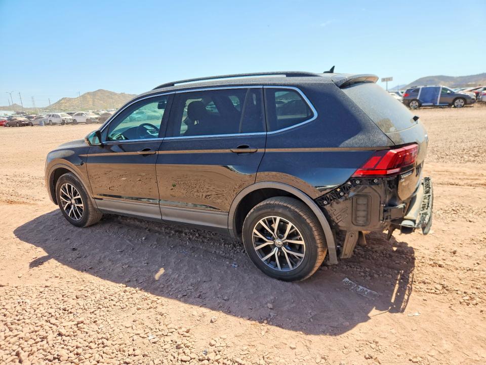 53280216 :رقم المزاد ، 3VV3B7AXXKM077536 vin ، 2019 Volkswagen Tiguan مزاد بيع