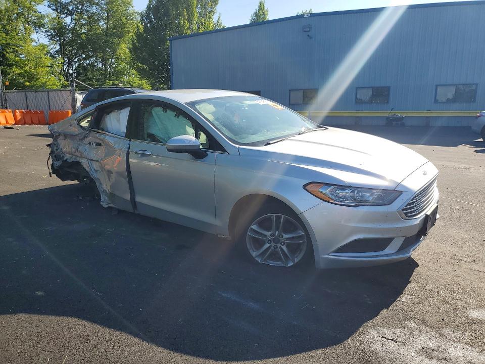 54434046 :رقم المزاد ، 3FA6P0H70JR131346 vin ، 2018 Ford Fusion مزاد بيع