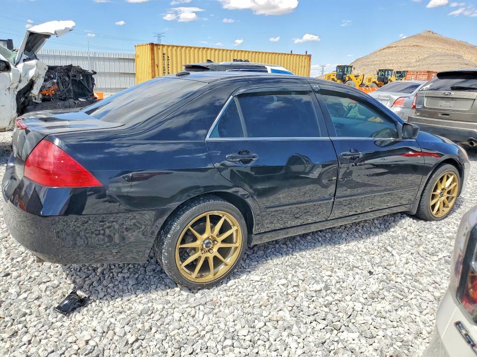 55623156 :رقم المزاد ، 1HGCM56867A192073 vin ، 2007 Honda Accord مزاد بيع