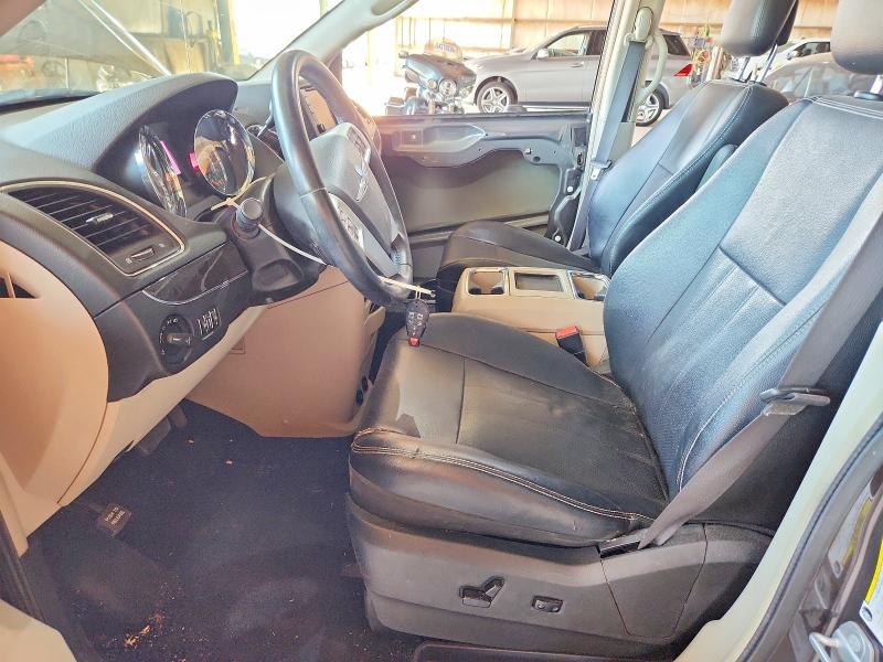 54720826 :رقم المزاد ، 2C4RC1CG5FR674995 vin ، 2015 Chrysler Town & Country مزاد بيع