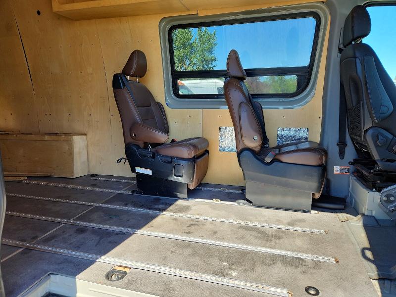 51697186 :رقم المزاد ، WD3PE8CD7JP648421 vin ، 2018 Mercedes-benz Sprinter مزاد بيع