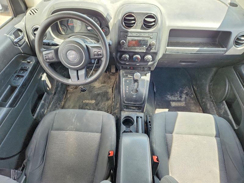 53072986 :رقم المزاد ، 1J4NT4FBXBD136929 vin ، 2011 Jeep Compass مزاد بيع