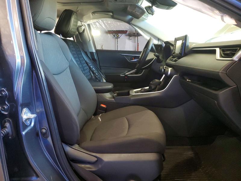 Auction sale of the 2022 Toyota Rav4, vin: JTMRWRFV8ND158437, lot number: 52885436