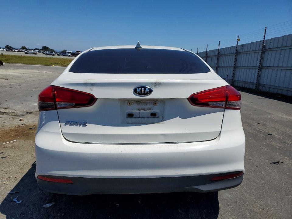 Продажа на аукционе авто 2018 Kia Forte, vin: 3KPFK4A77JE230618, номер лота: 52104366