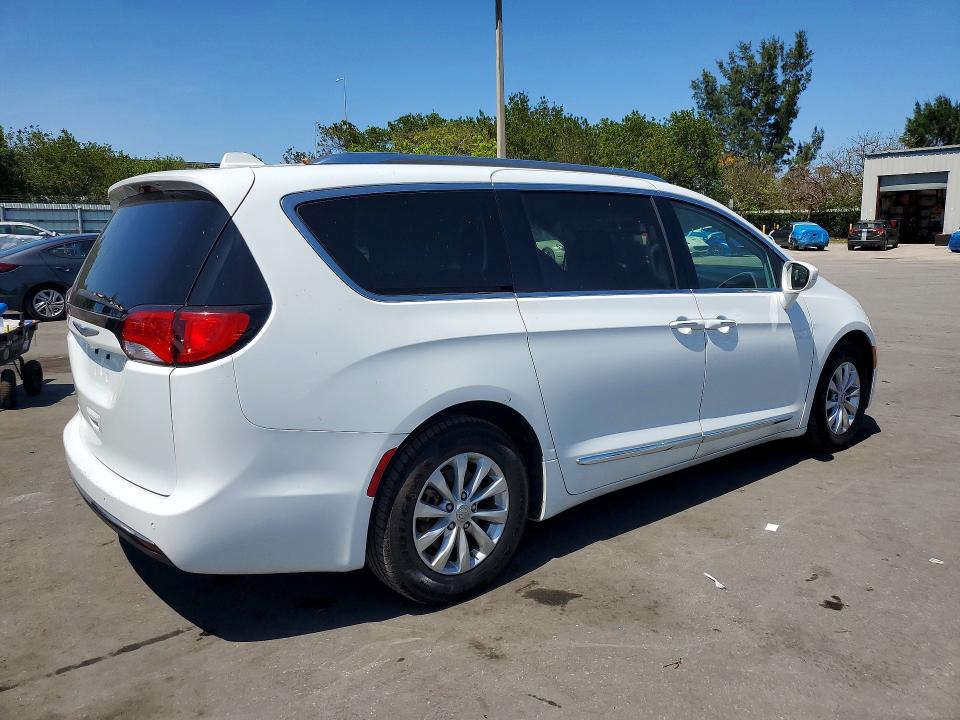 Продаж на аукціоні авто 2019 Chrysler Pacifica, vin: 2C4RC1BG3KR626388, номер лоту: 52931286