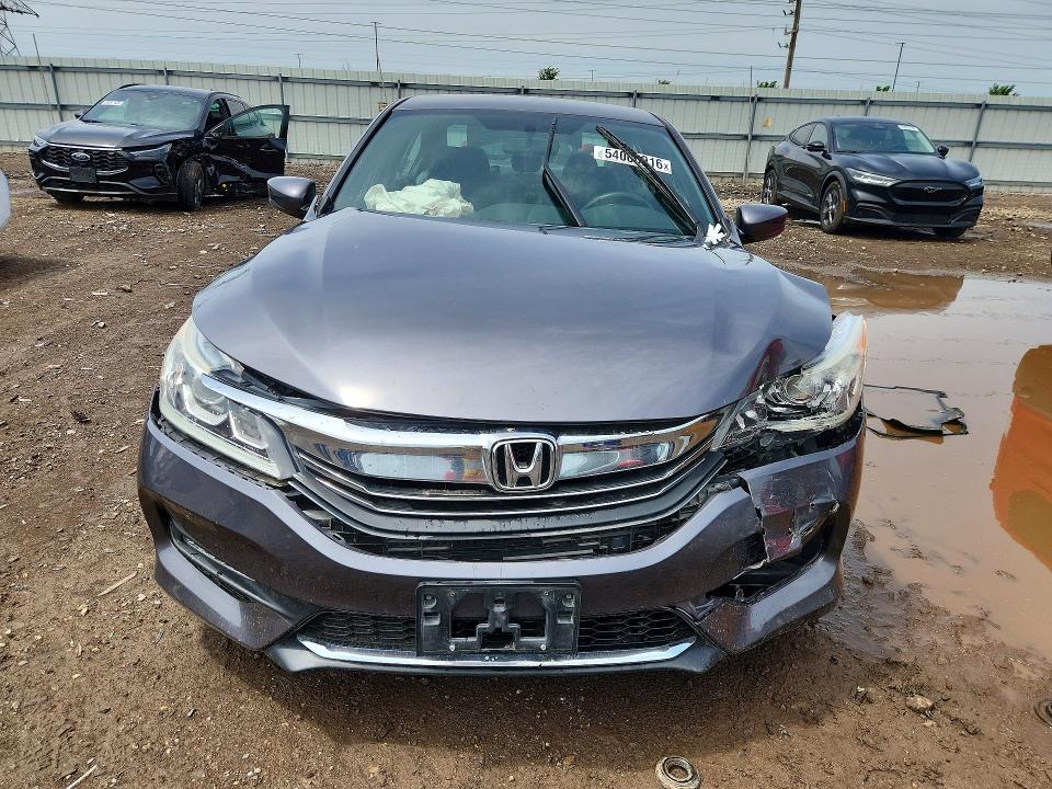 2017 Honda Accord მანქანა იყიდება აუქციონზე, vin: 1HGCR2F54HA054135, აუქციონის ნომერი: 54008916