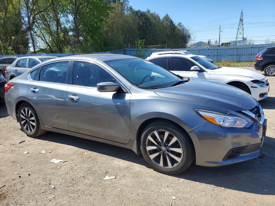 52771196 :رقم المزاد ، 1N4AL3AP8HN334001 vin ، 2017 Nissan Altima مزاد بيع
