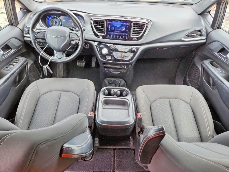54677276 :رقم المزاد ، 2C4RC1FG6KR698437 vin ، 2019 Chrysler Pacifica مزاد بيع