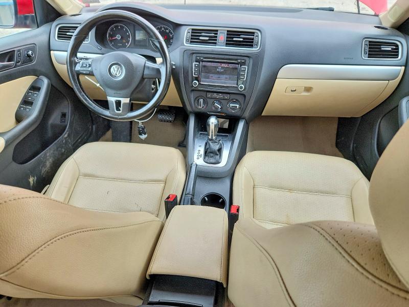 54976216 :رقم المزاد ، 3VWDP7AJ5DM267258 vin ، 2013 Volkswagen Jetta مزاد بيع