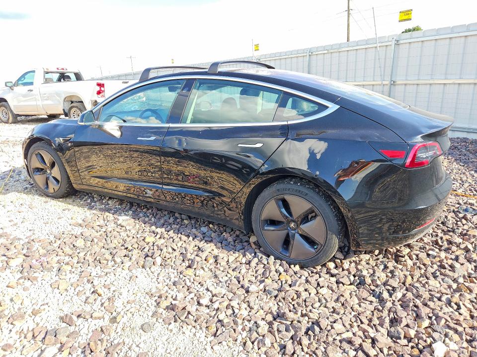 Продажа на аукционе авто 2018 Tesla Model 3, vin: 5YJ3E1EBXJF182209, номер лота: 52997626
