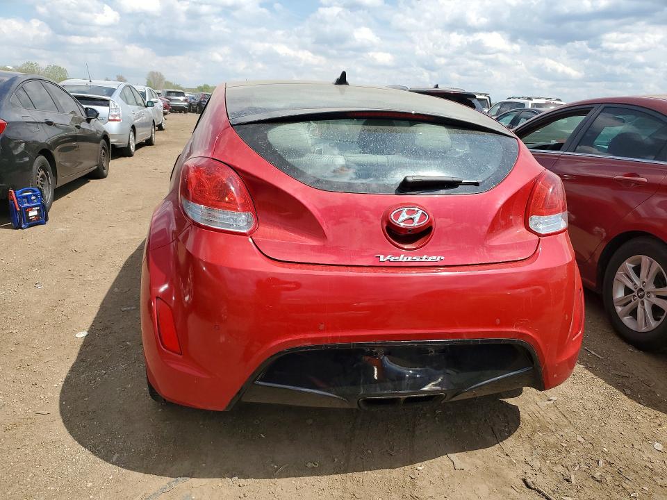 2013 Hyundai Veloster მანქანა იყიდება აუქციონზე, vin: KMHTC6AD3DU155080, აუქციონის ნომერი: 52358976