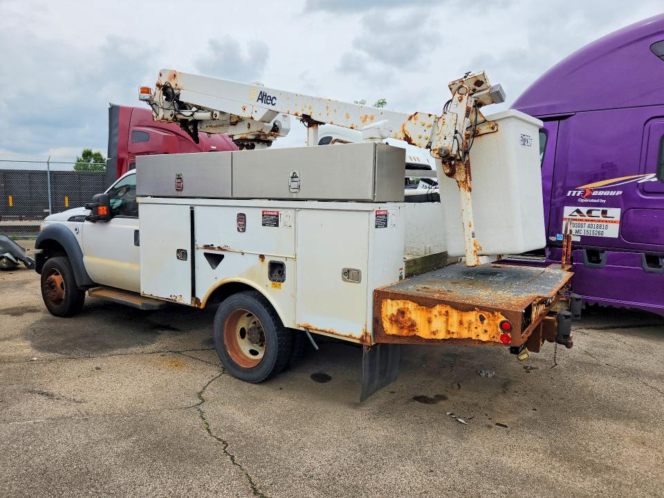 53132306 :رقم المزاد ، 1FDUF4GY1DEB31610 vin ، 2013 Ford F450 مزاد بيع