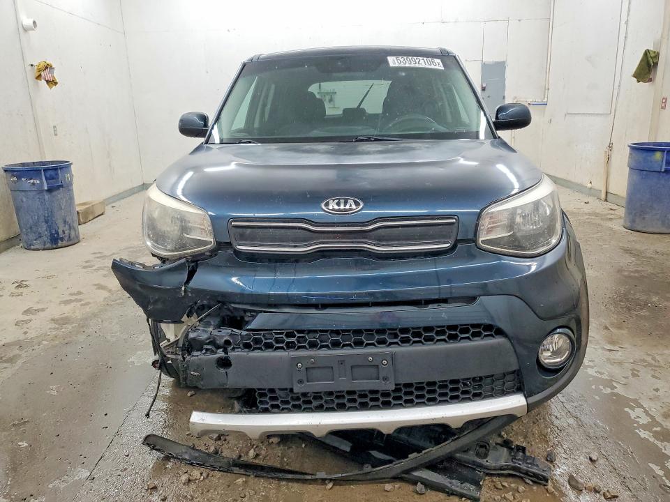 Продаж на аукціоні авто 2018 Kia Soul, vin: KNDJP3A55J7506203, номер лоту: 53992106