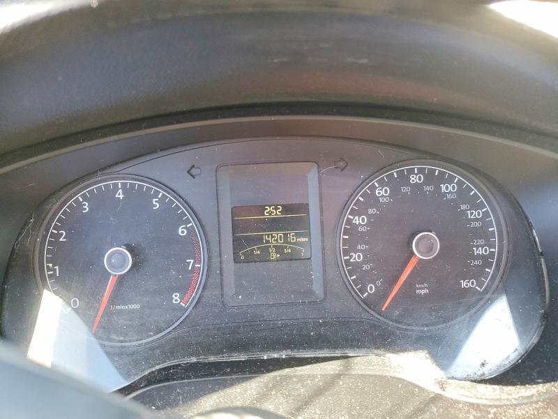 53001876 :رقم المزاد ، 3VWDZ7AJ2BM318626 vin ، 2011 Volkswagen Jetta مزاد بيع