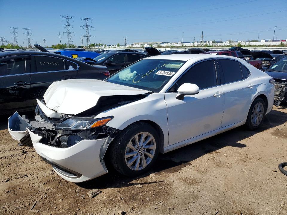 51992156 :رقم المزاد ، 4T1C11AK4PU082975 vin ، 2023 Toyota Camry مزاد بيع