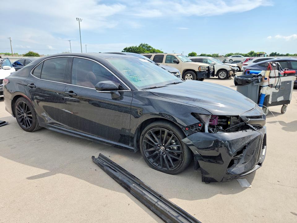 54994296 :رقم المزاد ، 4T1K31AKXNU599281 vin ، 2022 Toyota Camry مزاد بيع