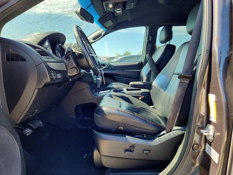 52825756 :رقم المزاد ، 2C4RDGEG5HR716324 vin ، 2017 Dodge Grand Caravan مزاد بيع