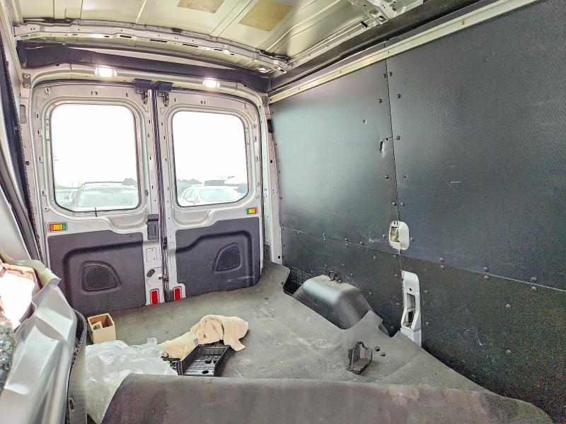 54275686 :رقم المزاد ، 1FTYE1CM9JKB42040 vin ، 2018 Ford Transit مزاد بيع