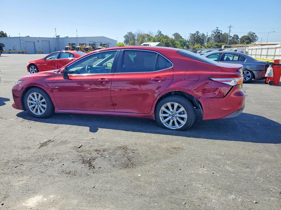 2018 Toyota Camry მანქანა იყიდება აუქციონზე, vin: 4T1B11HK9JU548974, აუქციონის ნომერი: 54535076