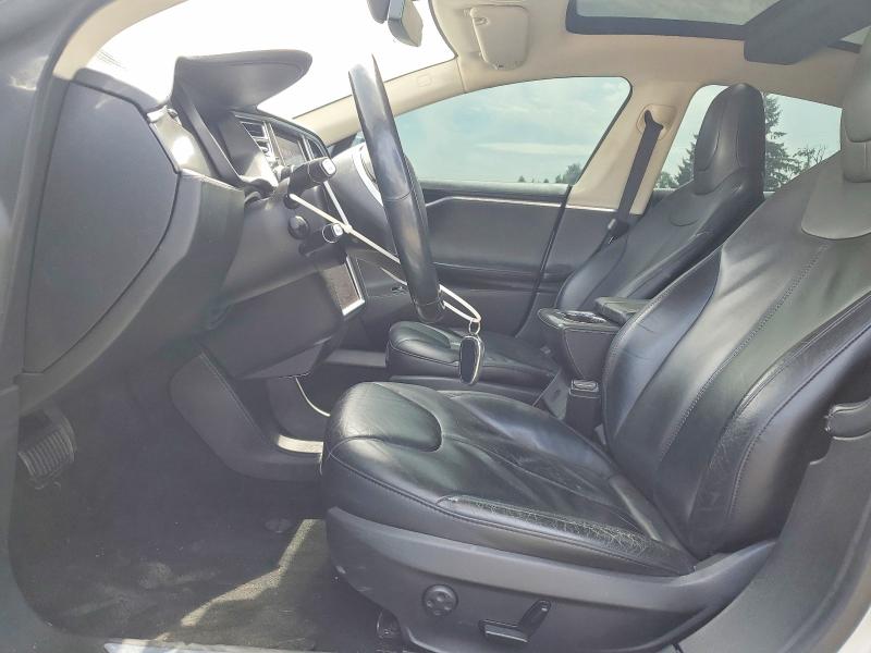 Продажа на аукционе авто 2015 Tesla Model S, vin: 5YJSA1H26FFP69565, номер лота: 52884236