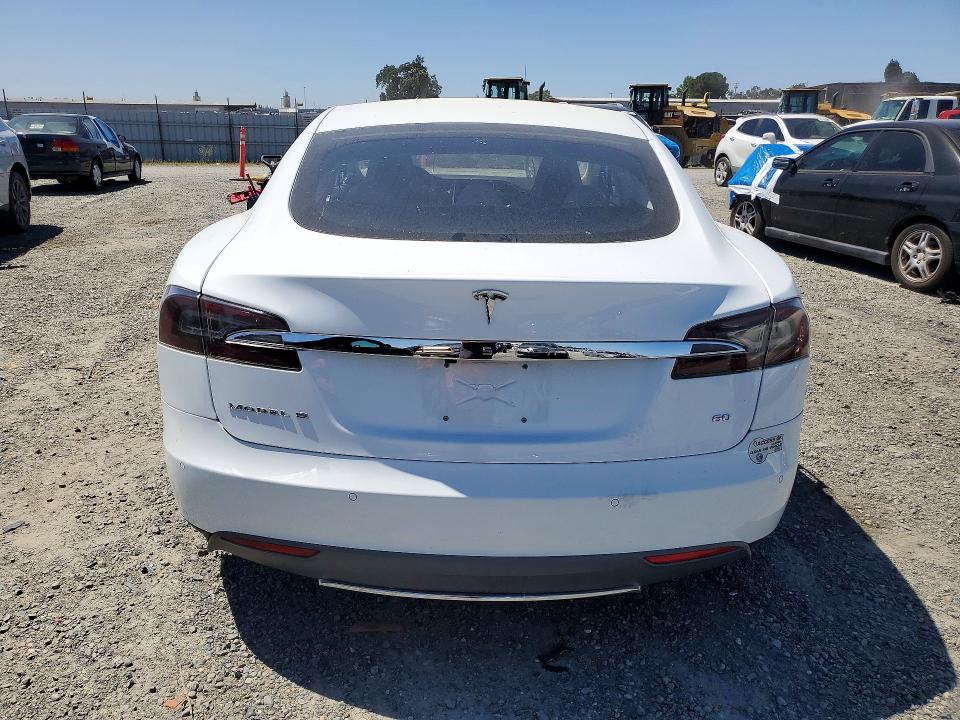 Продаж на аукціоні авто 2014 Tesla Model S, vin: 5YJSA1S16EFP49380, номер лоту: 53838276