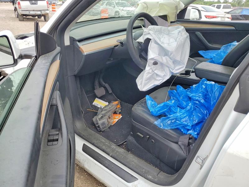 53586146 :رقم المزاد ، 7SAYGDED3SA357260 vin ، 2025 Tesla Model Y مزاد بيع