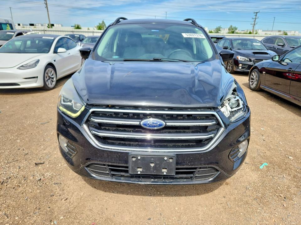 2017 Ford Escape მანქანა იყიდება აუქციონზე, vin: 1FMCU9GD8HUA21113, აუქციონის ნომერი: 53691316