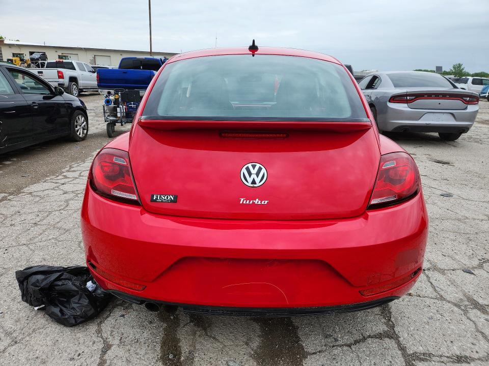 53511726 :رقم المزاد ، 3VWJD7ATXKM719408 vin ، 2019 Volkswagen Beetle مزاد بيع