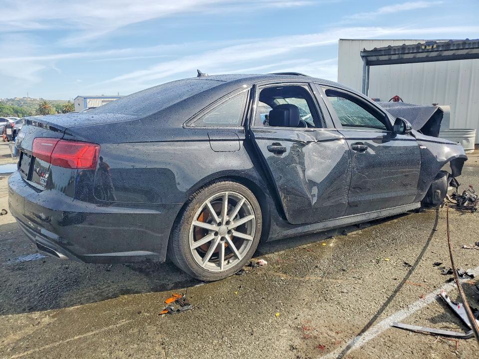 60522196 :رقم المزاد ، WAUG8AFC7HN039257 vin ، 2017 Audi A6 مزاد بيع